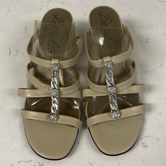 Brighton TESORO Kitten Heel Sandals Women’s Size 9 Color - Biscotti - Taupe - Picture 3 of 16